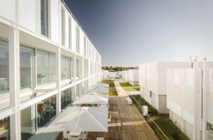 social-complex-in-alcabideche-guedes-cruz-arquitectos_3