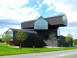VitraHaus-Herzog-de-Meuron-010